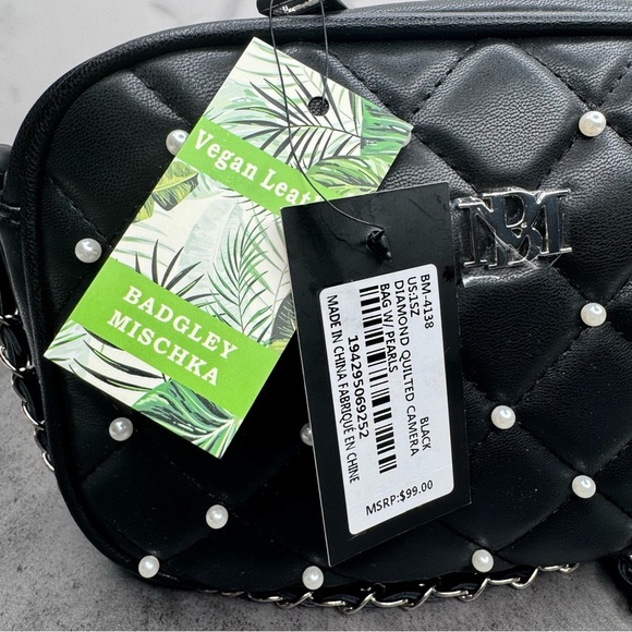 Badgley Mischka Black Vegan Leather Quilted Crossbody Pearl Chain - Picture 9 of 12